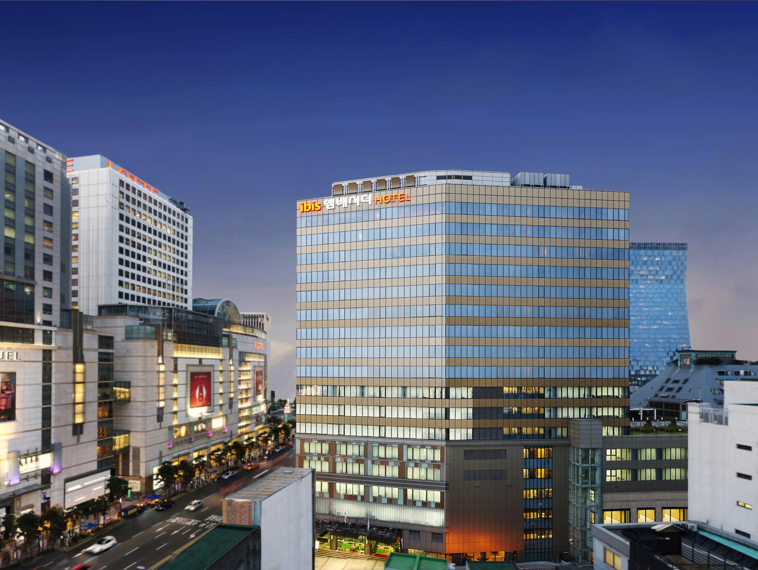 Ibis Ambassador Myeongdong Hotel Seoul Exterior photo