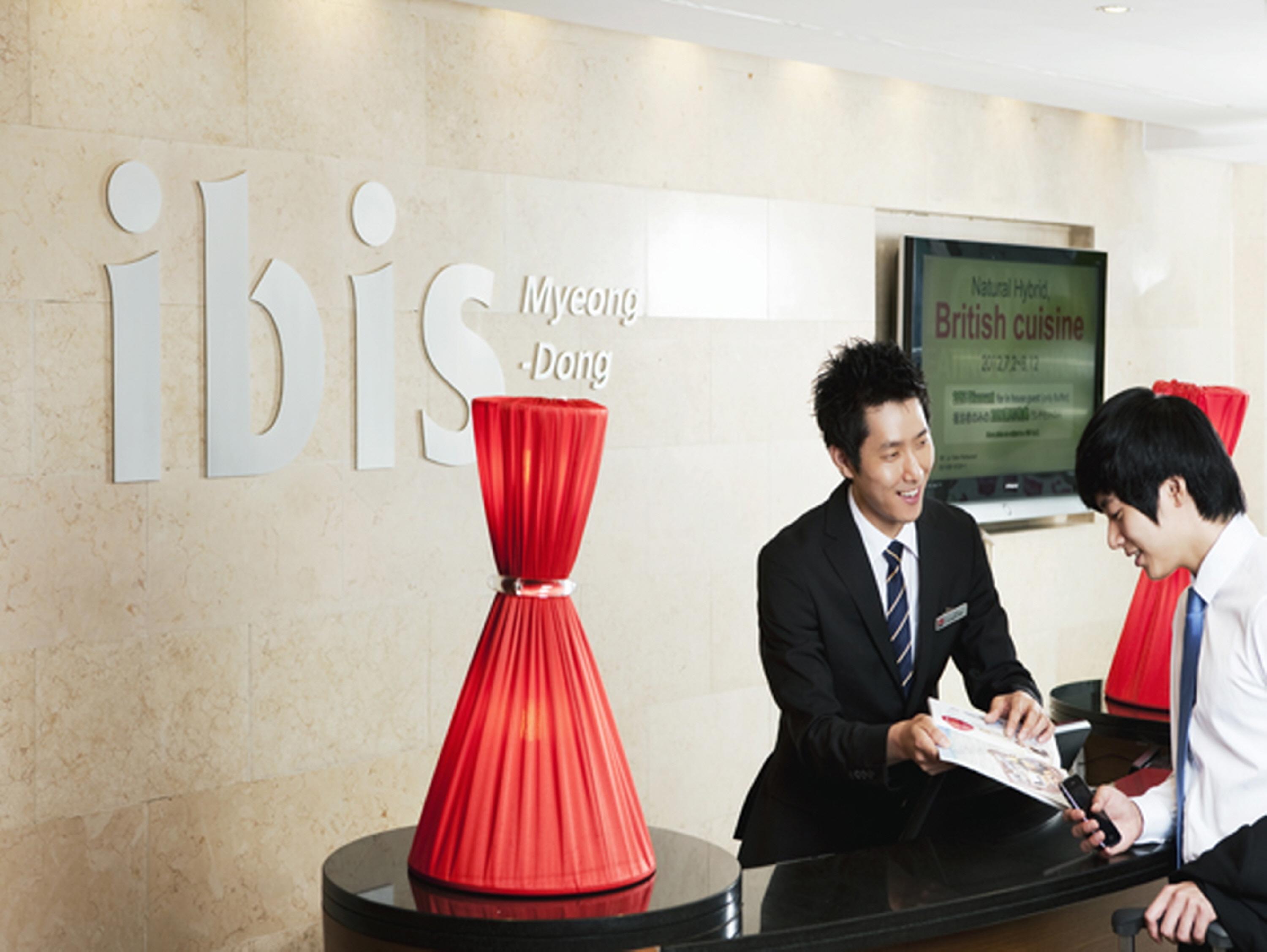 Ibis Ambassador Myeongdong Hotel Seoul Exterior photo